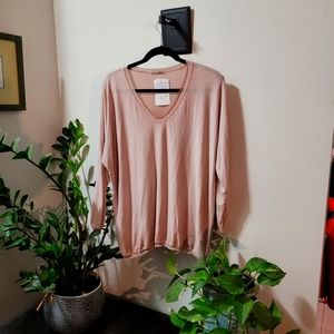 SIZE LARGE. Italy Moda Blush Sweater.